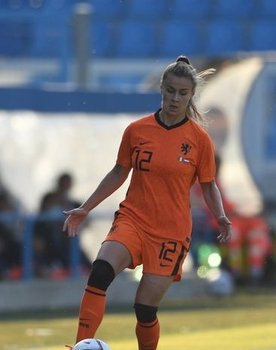 Victoria Pelova as Herself