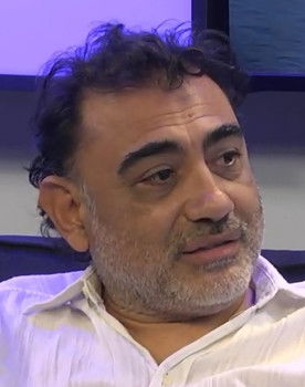 Sebastián Santa Cruz as Macheco