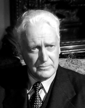 Raymond Greenleaf as Martin Soames