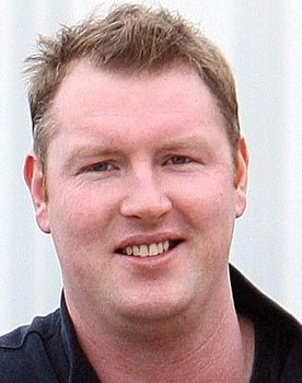 Neil Fingleton as Self