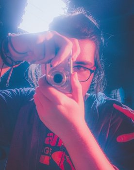 João Souza as Estudante