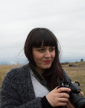 Gogo Violitzi as Alexandra