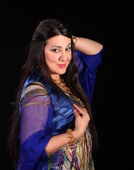 Dawan Nawzad as Pishtiwan's Mother
