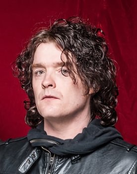 Vincent Cavanagh as Self