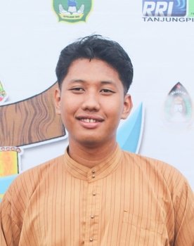Irfani Zhang as Bapak