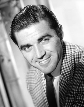 Steve Cochran as Brad Webster