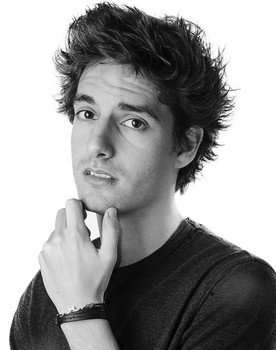 Luís Sequeira as Zé Pedro Morais