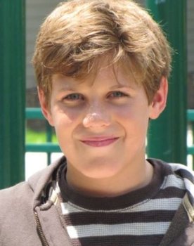 Brock Patrick Kaufman as Joey Becker