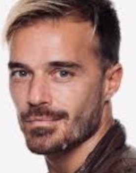 Niki Iliev as Toni