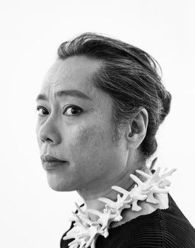 Moira Lang as Bar Mother