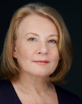 Elizabeth Saunders as Maureen