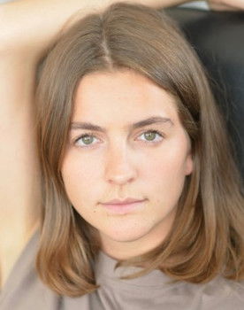 Elena Kuhlmann as Sofie