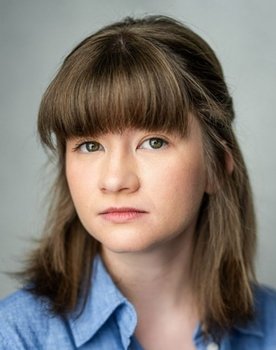 Jade Croot as Leona Bevan