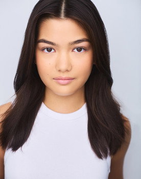 Lexi Perkel as Callie