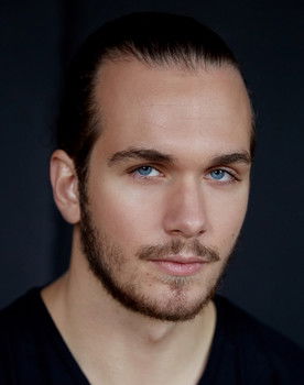 Samuel Vollering as Sugar Daddy