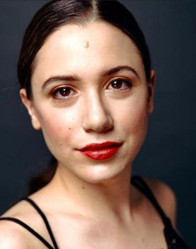 Raffaela Capp as Jennifer