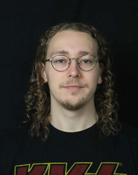 Stefan Legath as Santo Jr.