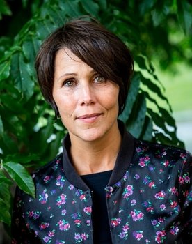 Idde Schultz as Guitars & Vocals