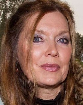 Lise-Lotte Norup as 