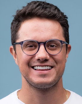 Deive Leonardo as Self – Host