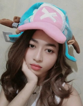 Mary Soo as Eva