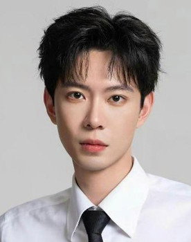 黄浩雯