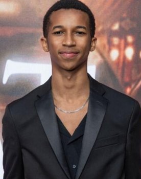 Alexander Bello as Alex