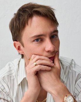 Drew Starkey as Rodney