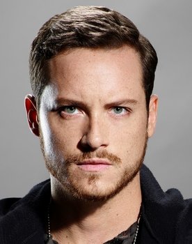 Jesse Lee Soffer as Bobby Brady