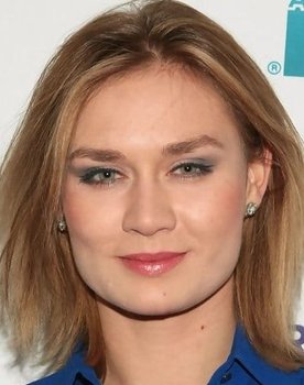 Maria Mashkova as Liza