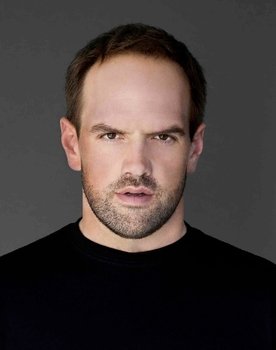 Ethan Suplee as 