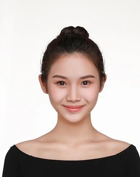 乌苏娜·艾米莉 as 雅儿 (Actor)