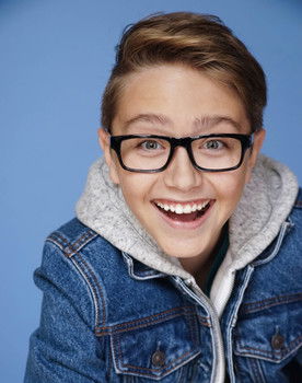 Max Purget as Holden