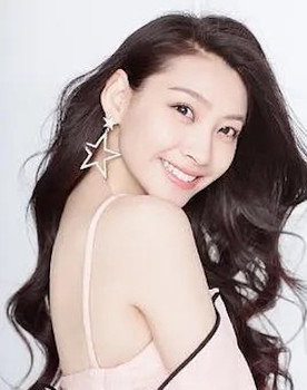 Chu Xu as 熊猫