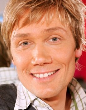 Andreas Bieber as Lucien