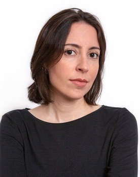 Luciane Aranha as Jennifer Cristina