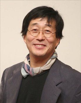 Kim Chang-wan as Dr. Jo