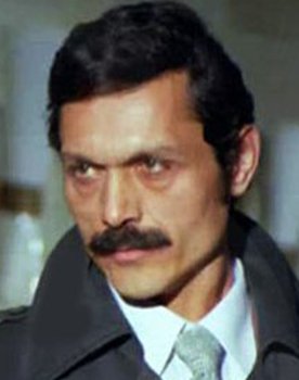 Dündar Aydınlı as Ördek
