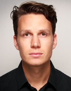 Jesper Zuschlag as 