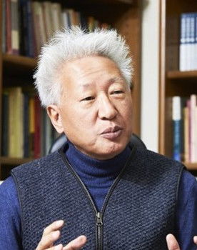 Ryu Seok-chun as Self