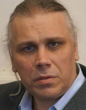 Konstantin Strelkov as Roma - bandit