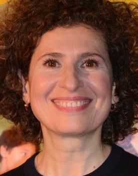 Guilaine Londez as Catherine