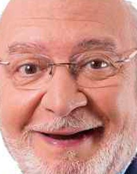 Pepe Ruiz as Padre Álvarez
