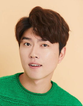 Lu Xing as Jiang Shihuo