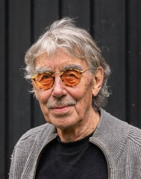 Lasse Åberg as Prosit, a.k.a. Snuvan