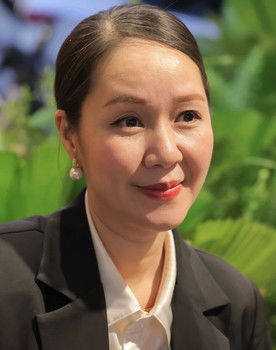 Mai Huê as Lan