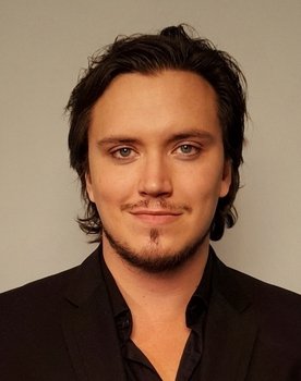 Jonathan Sand as Staffan Lidén