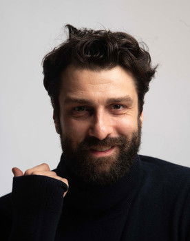 Aytek Şayan as İmam