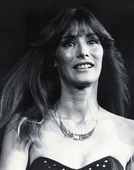 Nanette Workman as Estelle