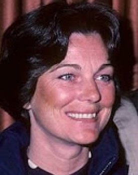 Carol Vogel as Liz